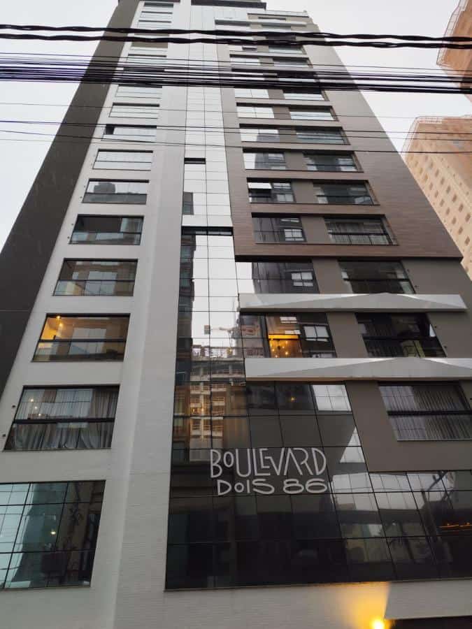 Apartamento 3 dormitórios para Venda em Itapema / SC no bairro MEIA PRAIA
