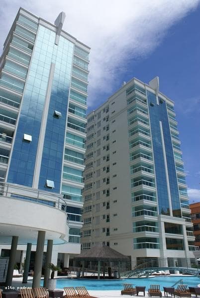 Apartamento 4 dormitórios para Venda em Itapema / SC no bairro CENTRO