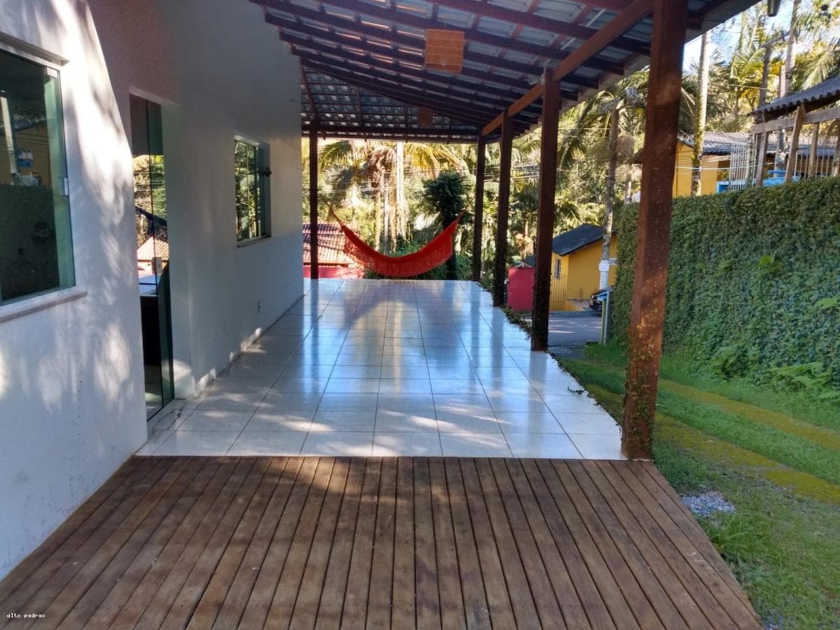 Casa / Sobrado para Locação em Balneário Camboriú / SC no bairro Pioneiros