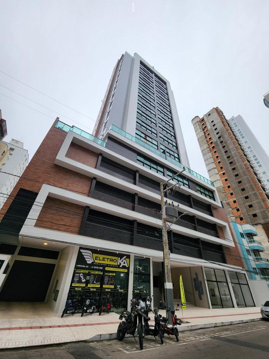 Apartamento 3 Quartos para Venda em Balneário Camboriú / SC no bairro CENTRO