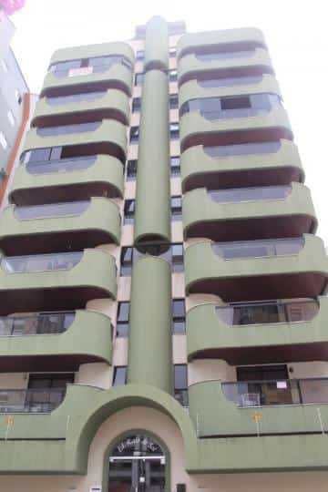 Apartamento para Venda em Itapema / SC no bairro MEIA PRAIA
