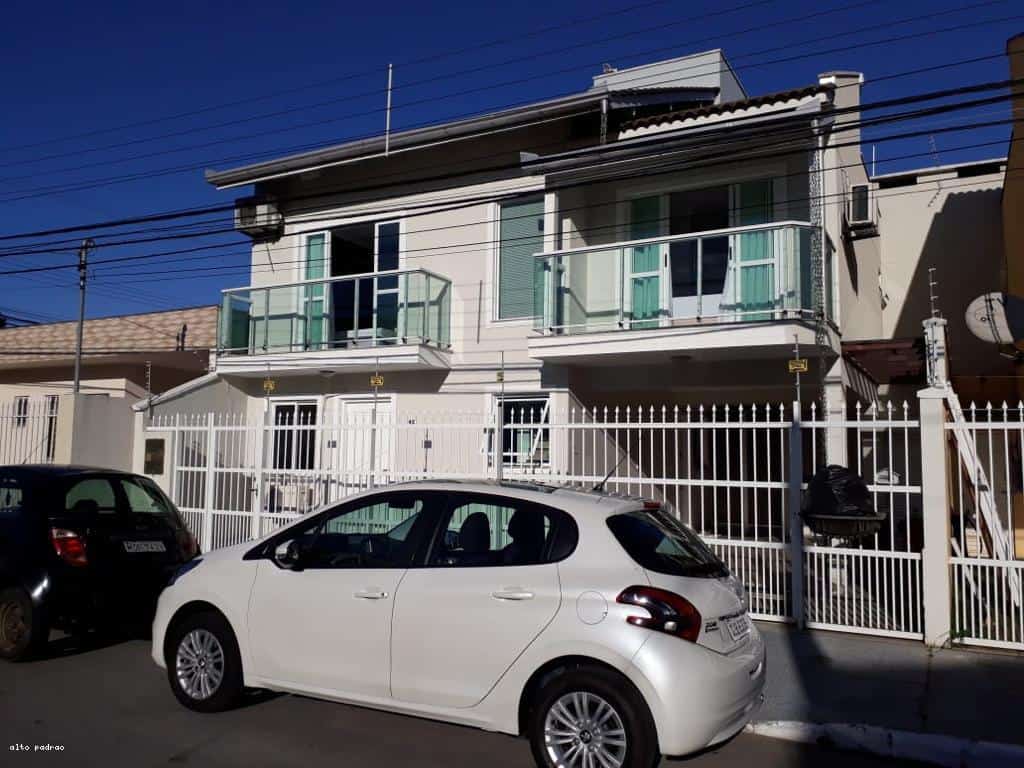 Sobrado para Venda em Balneário Camboriú / SC no bairro CENTRO