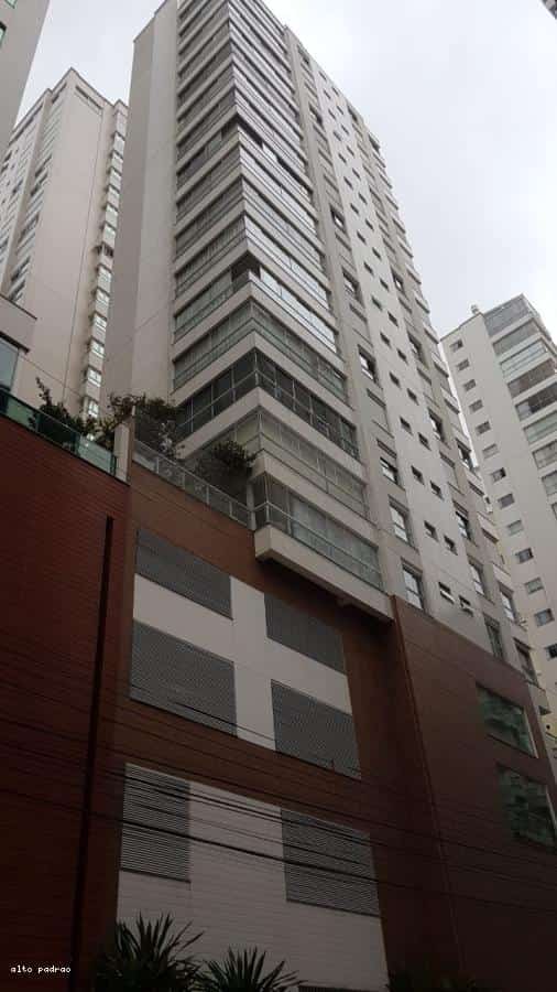 Alto Padrão para Venda em Balneário Camboriú / SC no bairro CENTRO