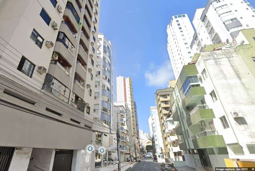Apartamento 3 Quartos para Temporada em Balneário Camboriú / SC no bairro CENTRO