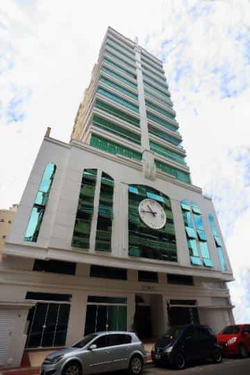 Apartamento para Venda em Itapema / SC no bairro MEIA PRAIA