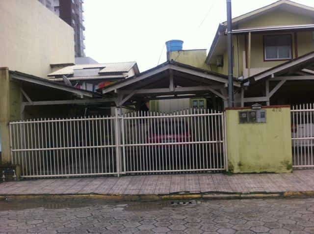 Terreno para Venda em Itapema / SC no bairro MEIA PRAIA