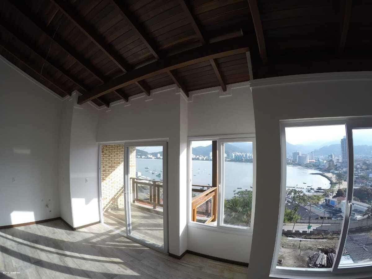 Casa em Condomínio para Venda em Itapema / SC no bairro canto da praia