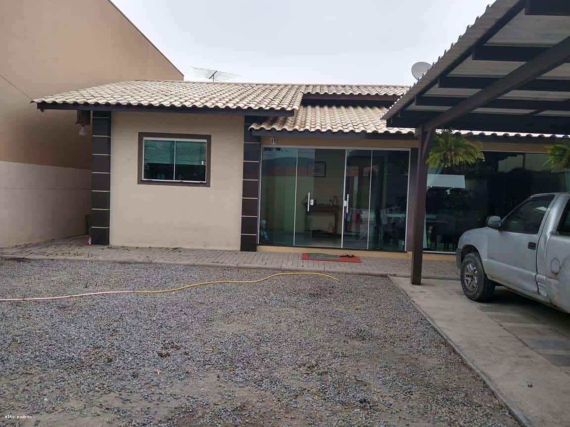 Casa para Venda em Itapema / SC no bairro jardin praia mar