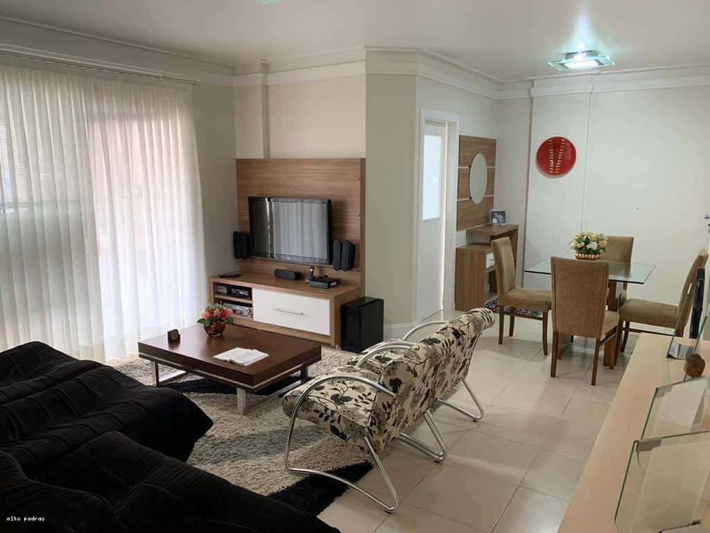 Apartamento 2 Quartos para Venda em Balneário Camboriú / SC no bairro CENTRO