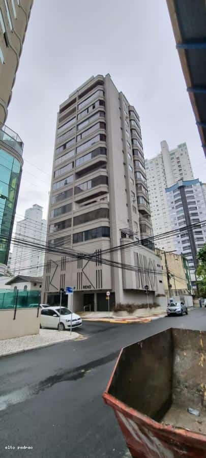 Apartamento 3 Quartos para Venda em Balneário Camboriú / SC no bairro CENTRO